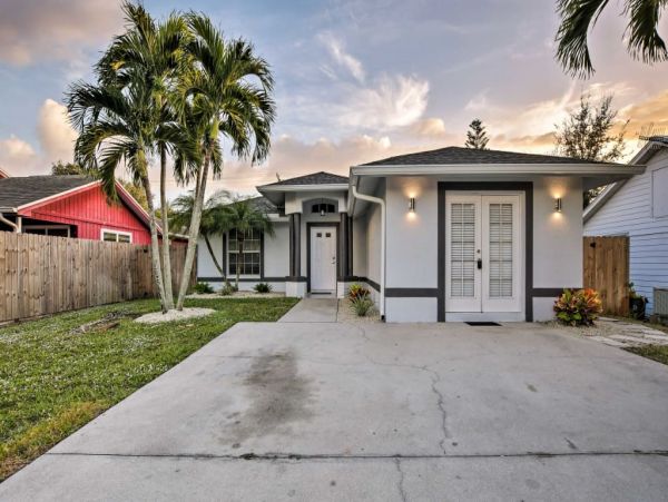 Naples Home 989615