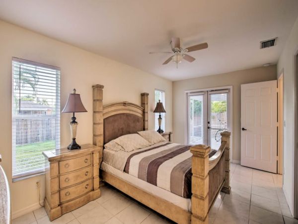 Naples Home 989615