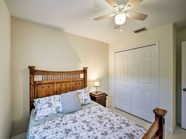 Naples Home 989615