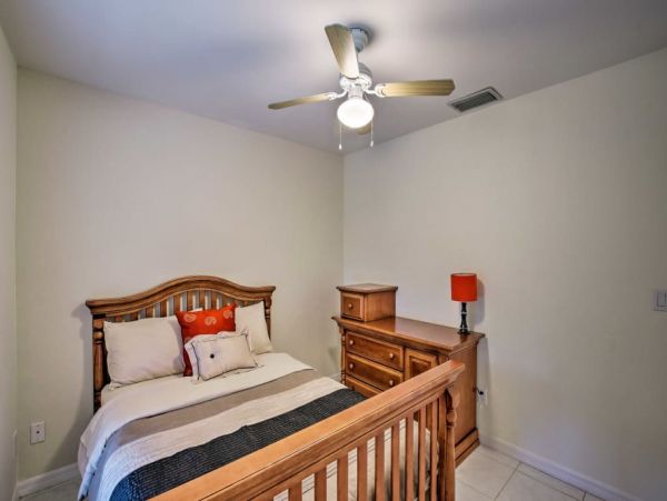 Naples Home 989615
