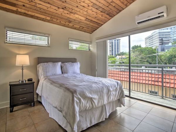 Miami Beach Home 989625