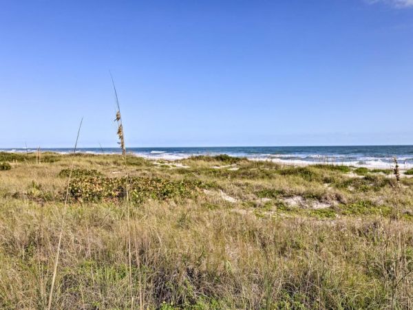 Cocoa Beach Home 989627