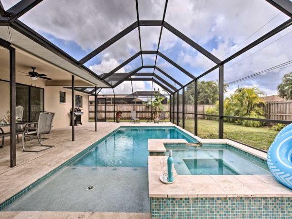 Vacation Rental Home in Cape Coral with Private Pool