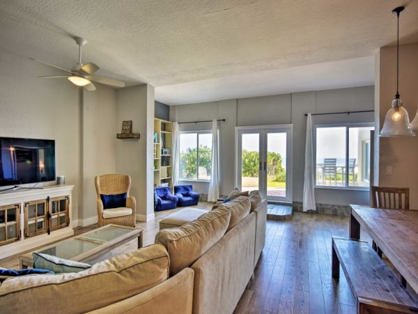 Cocoa Beach Home 989636