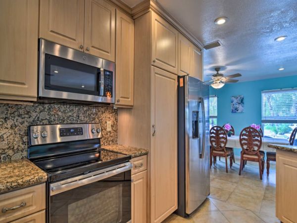 St. Petersburg Home 989637