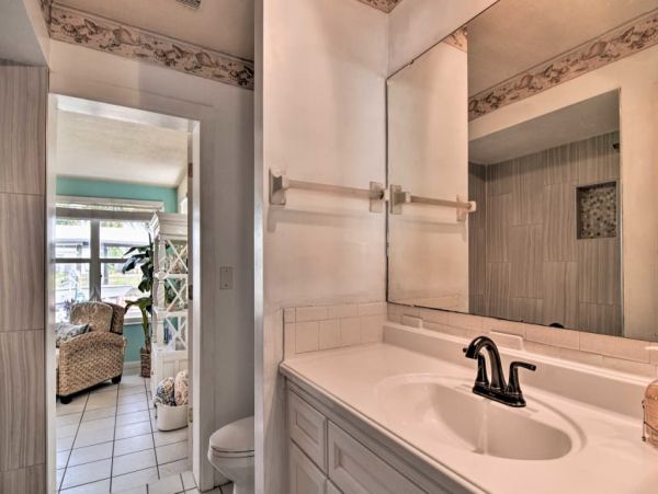 St. Petersburg Home 989637