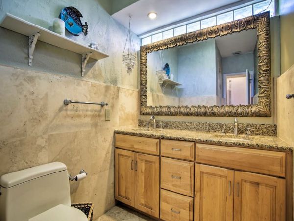 Hollywood Home 989644