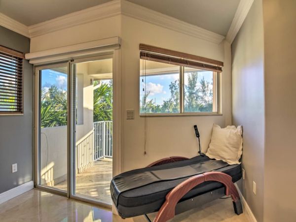 Miami Beach Home 989646