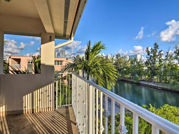 Miami Beach Home 989646