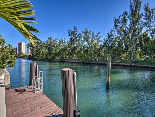 Miami Beach Home 989646