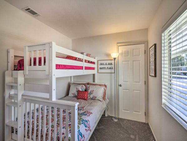 Venice Home 989649