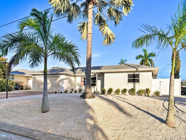 Bradenton Canal Front Luxury Vacation Rental