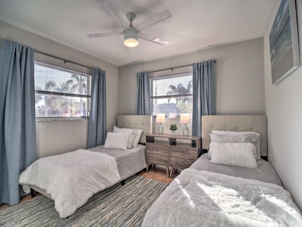 Bradenton Canal Front Luxury Vacation Rental