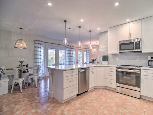 Bradenton Canal Front Luxury Vacation Rental