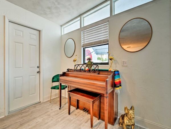 Daytona Beach Home 989654