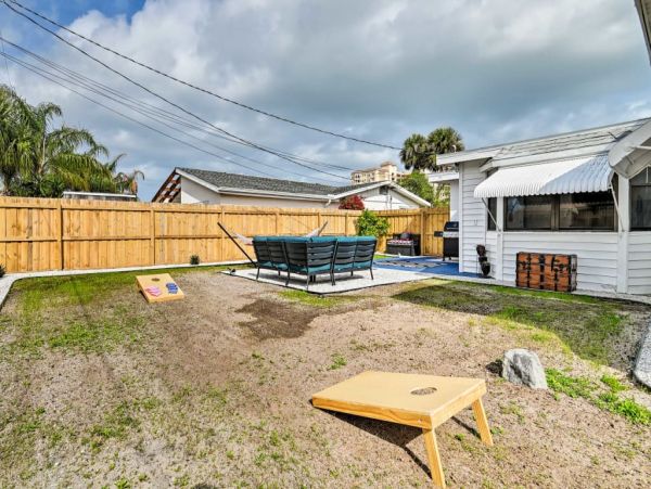 Daytona Beach Home 989654