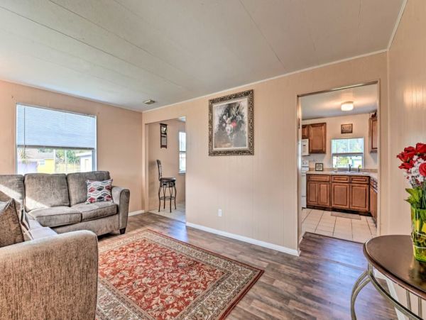 Daytona Beach Home 989661