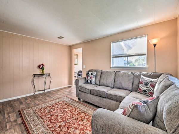 Daytona Beach Home 989661