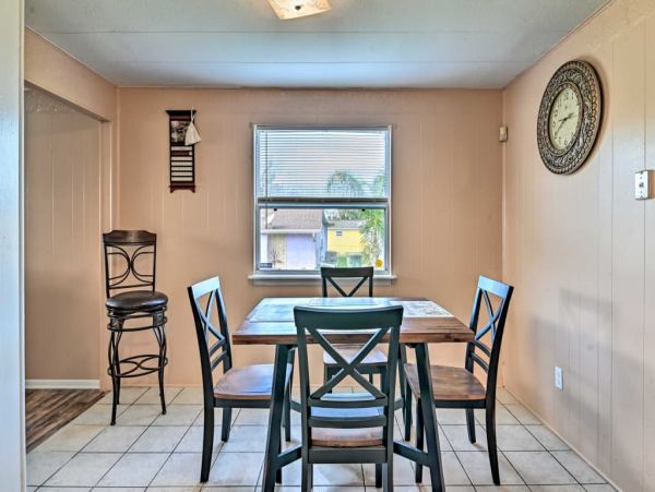 Daytona Beach Home 989661