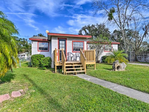 Daytona Beach Home 989661
