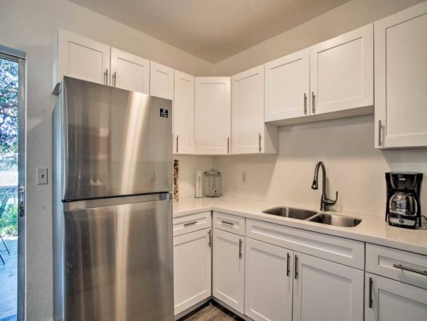 Hollywood Home 989665
