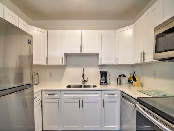 Hollywood Home 989665
