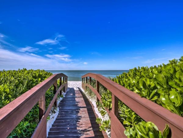 Naples Home 989668