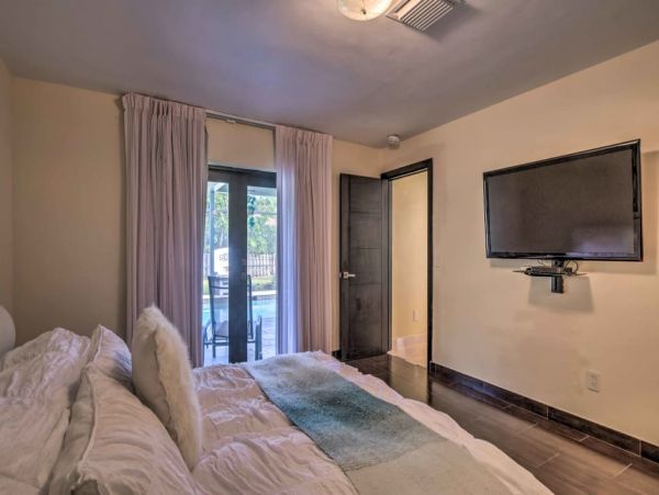 Naples Home 989668