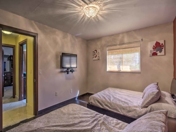 Naples Home 989668