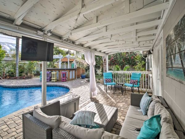 Cocoa Beach Home 989673