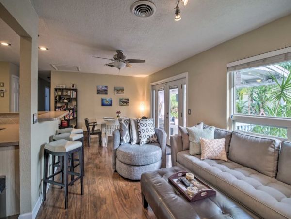Cocoa Beach Home 989673