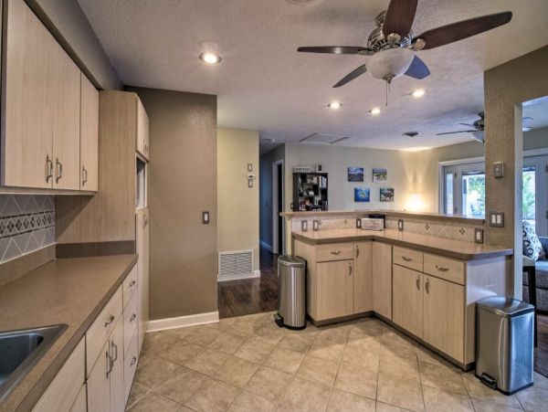Cocoa Beach Home 989673