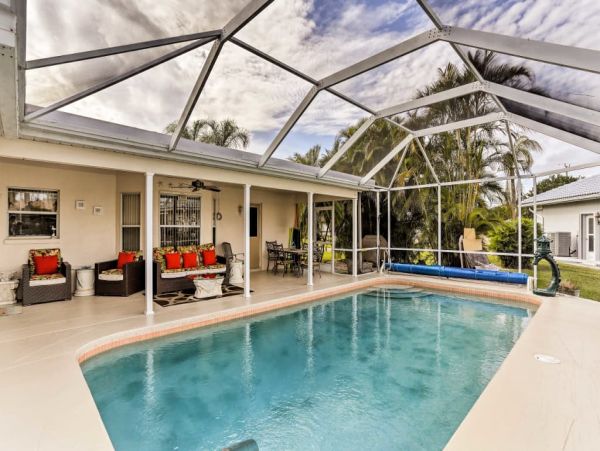 Three Bedroom Cape Coral Vacation Home with Pool & Boat Dock