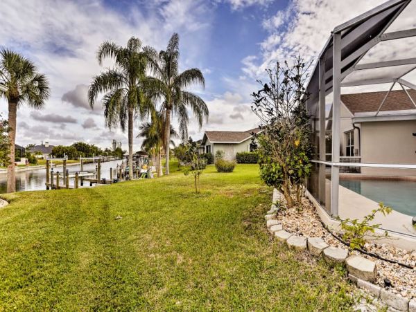 Three Bedroom Cape Coral Vacation Home with Pool & Boat Dock
