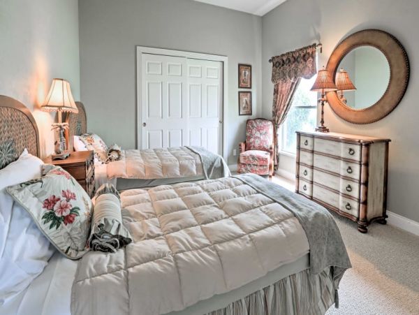Daytona Beach Home 989679
