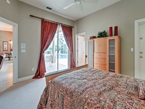 Daytona Beach Home 989679