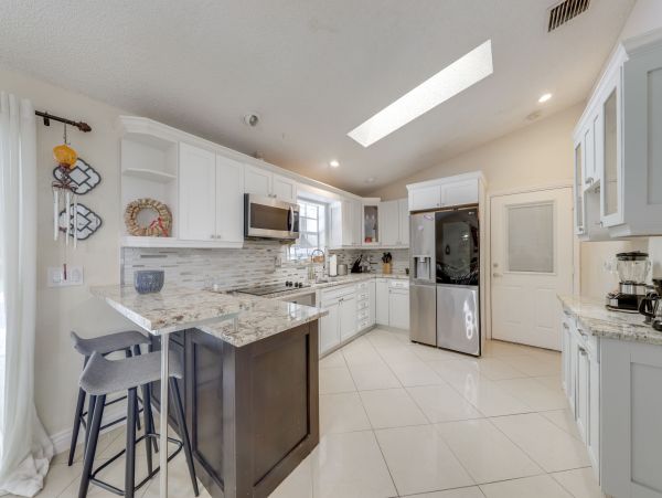Fort Lauderdale Vacation Rental with Private Pool - Florida Canal Front Home