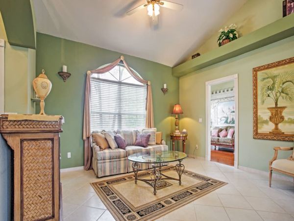 Naples Home 989689