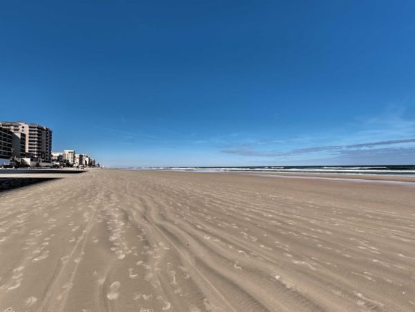 Daytona Beach Home 989690