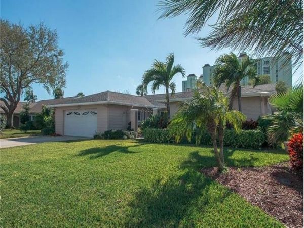 St. Petersburg Home 989693
