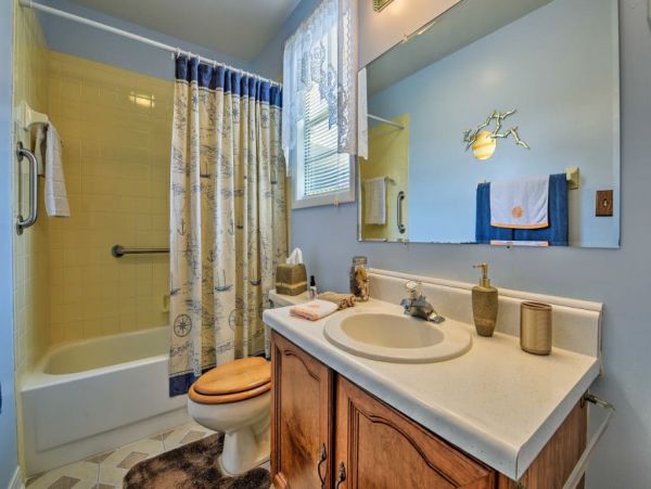 Daytona Beach Home 989702
