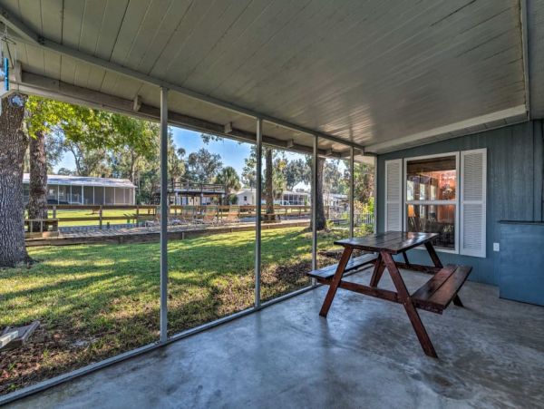 Daytona Beach Home 989702