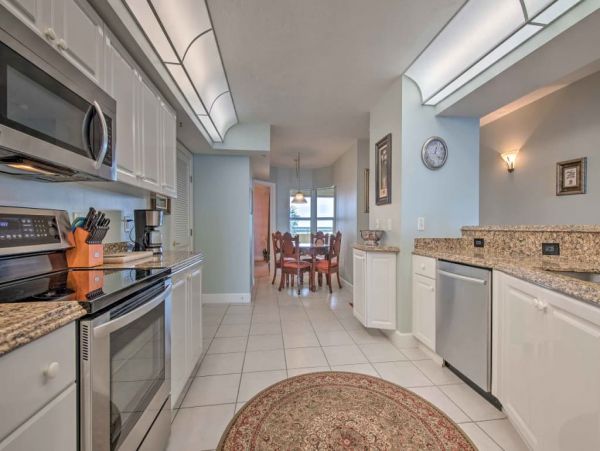 Daytona Beach Home 989704