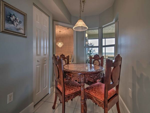 Daytona Beach Home 989704