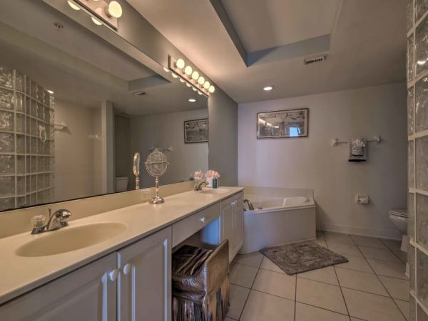 Daytona Beach Home 989704