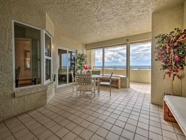Daytona Beach Home 989704