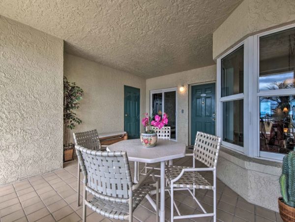 Daytona Beach Home 989704