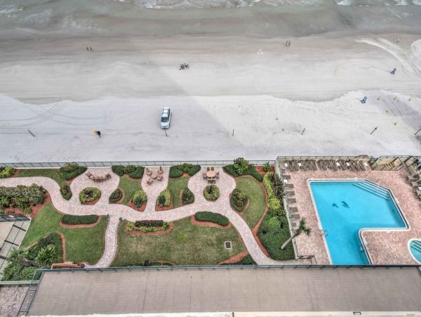 Daytona Beach Home 989704