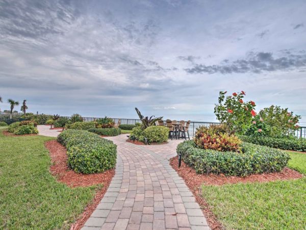 Daytona Beach Home 989704
