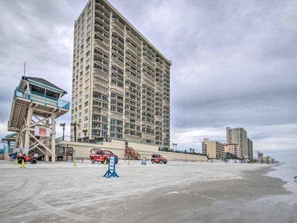 Daytona Beach Home 989704